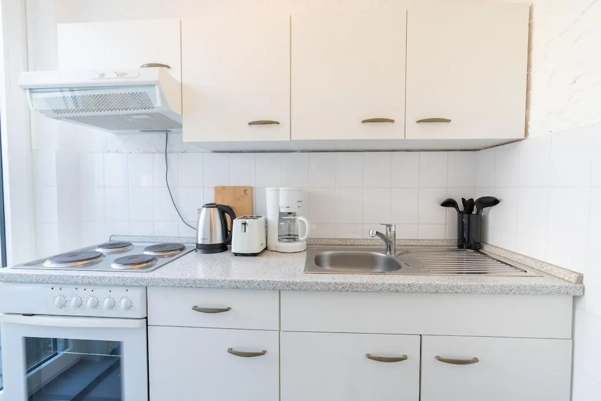 Zentrale Grosszuegige Penthousewohnung Fuer 8 Personen Bremen Apartment